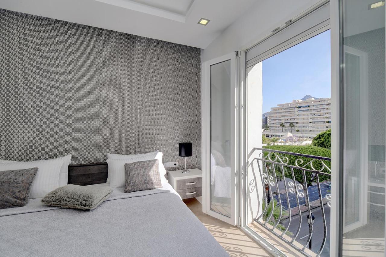Westminster Puerto Banus Marina Apartment Marbella Bagian luar foto
