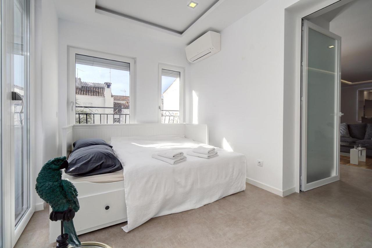 Westminster Puerto Banus Marina Apartment Marbella Bagian luar foto