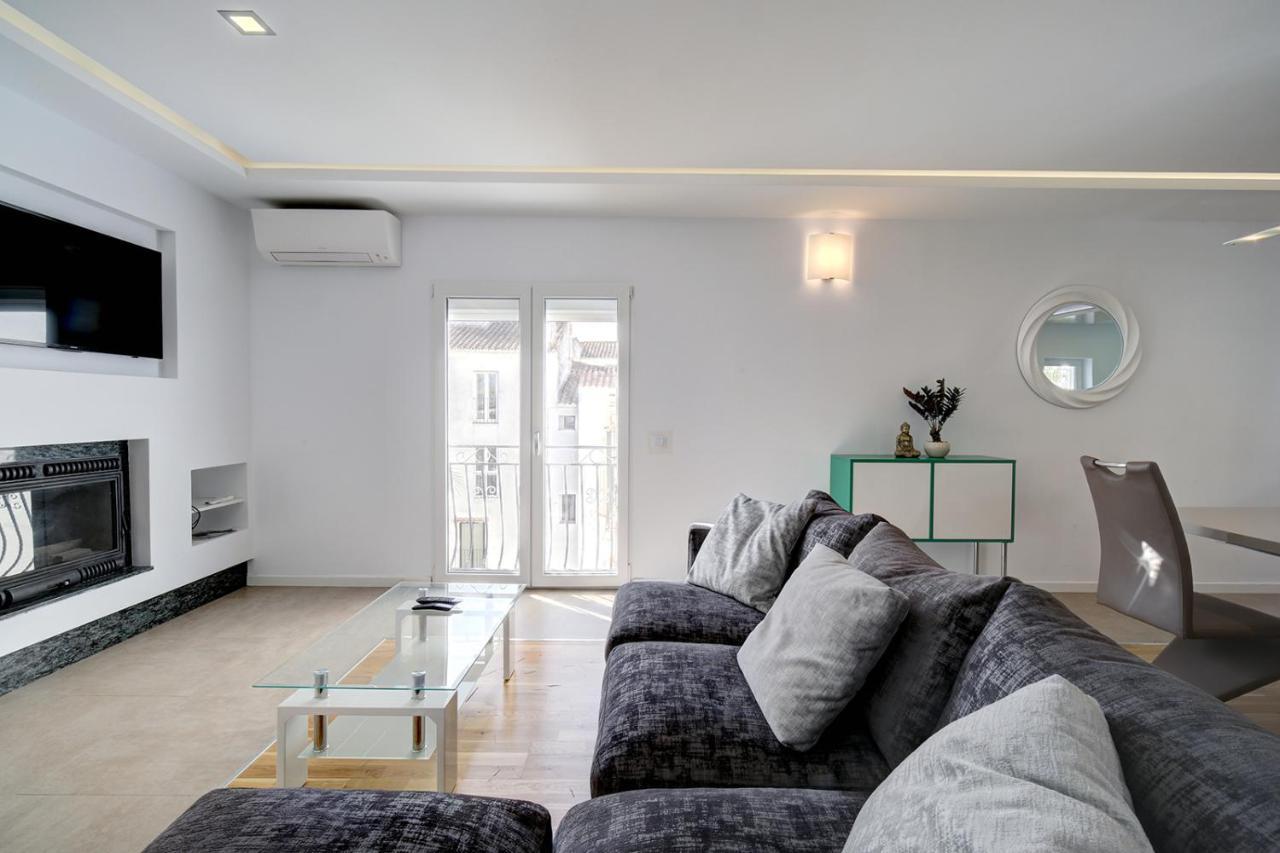 Westminster Puerto Banus Marina Apartment Marbella Bagian luar foto