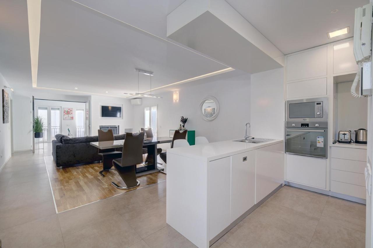 Westminster Puerto Banus Marina Apartment Marbella Bagian luar foto